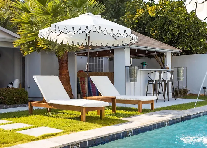 Peacock Paradise - Pool With Gazebo Bar & Firepit Ferienhaus *
